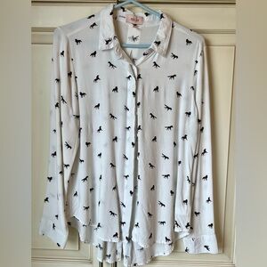 Per Se 100% rayon medium blouse with horse print. Super cute and soft.